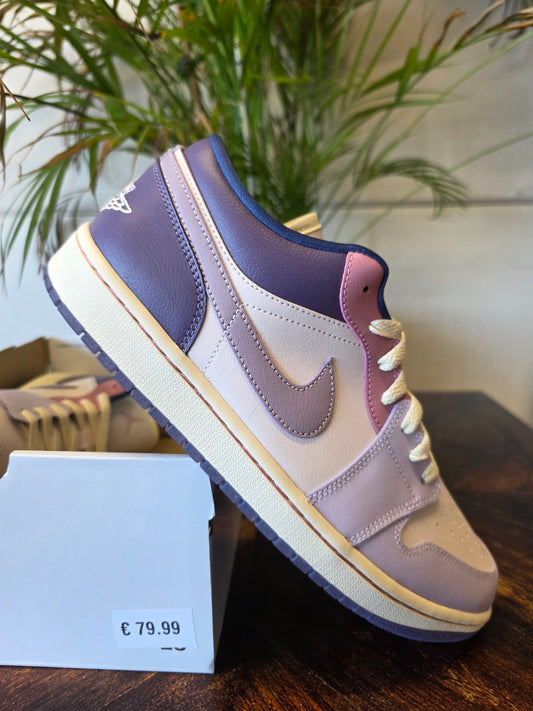 Nike Air Jordan 1 Low Pastel maat 44