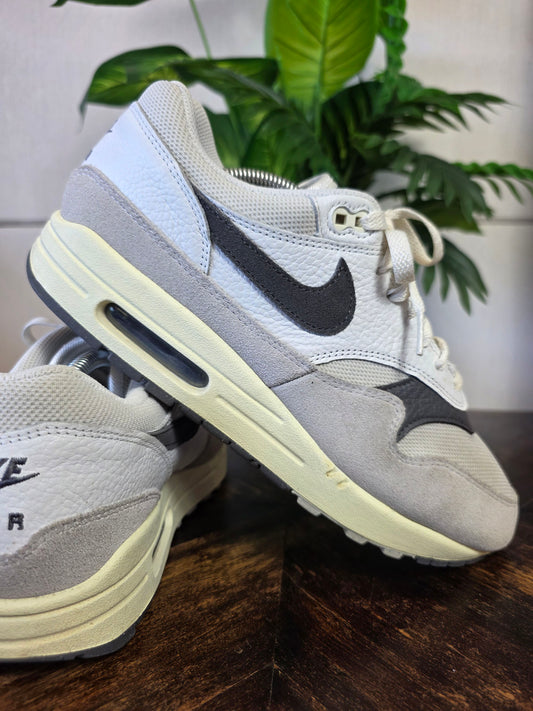 Nike Air Max 1 Greyscale maat 44,5