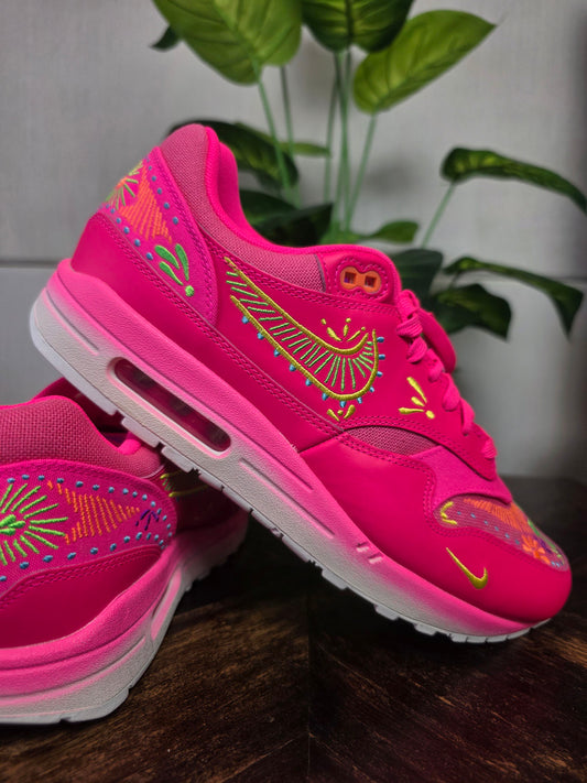 Nike Air Max 1 'Día de Muertos' maat 44,5