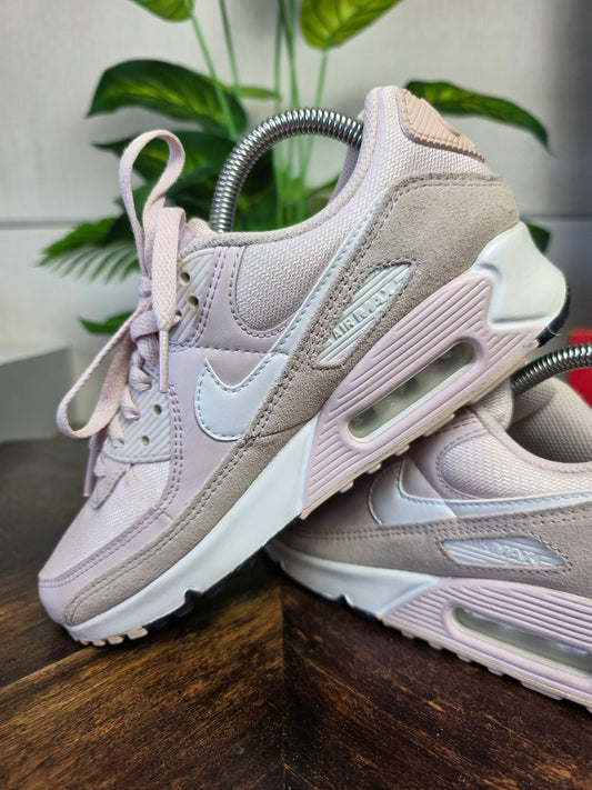 Nike Air Max 90 Barely Rose maat 38,5