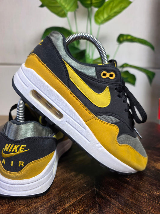 Nike Air Max 1 Dark Stucco maat 38,5
