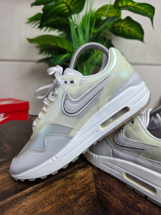 Nike Air Max 1 Sneakers Day "Pearl" maat 38