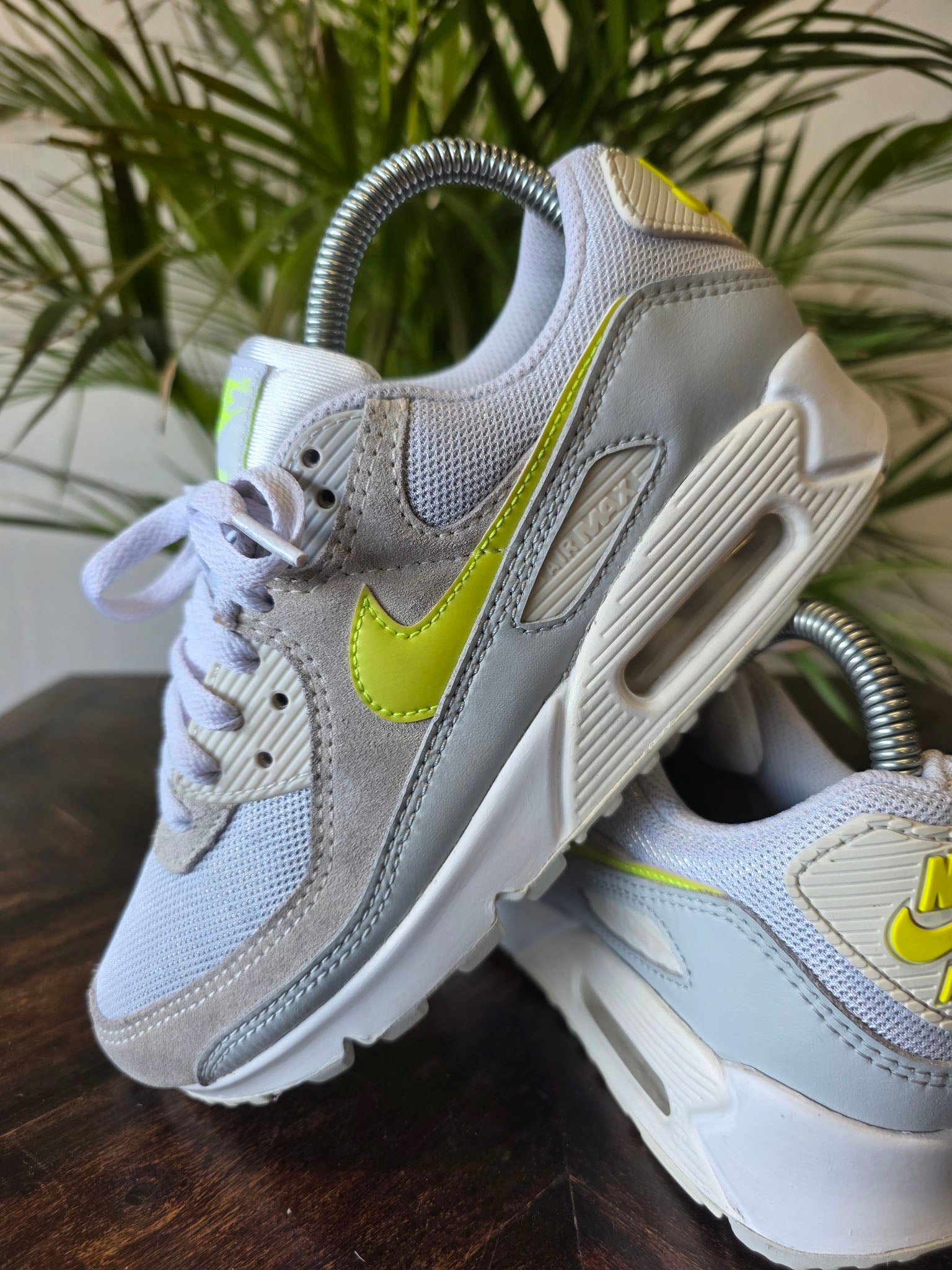 Nike Air Max 90 Lemon Venom maat 37,5