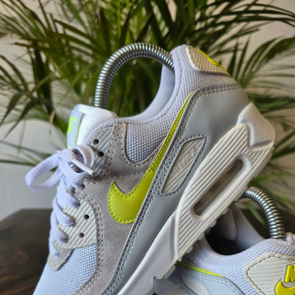 Nike Air Max 90 Lemon Venom maat 37,5