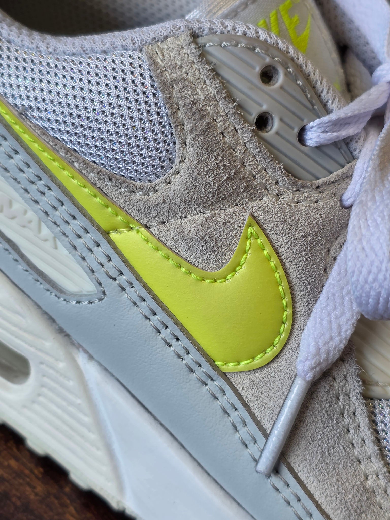 Nike Air Max 90 Lemon Venom maat 37,5
