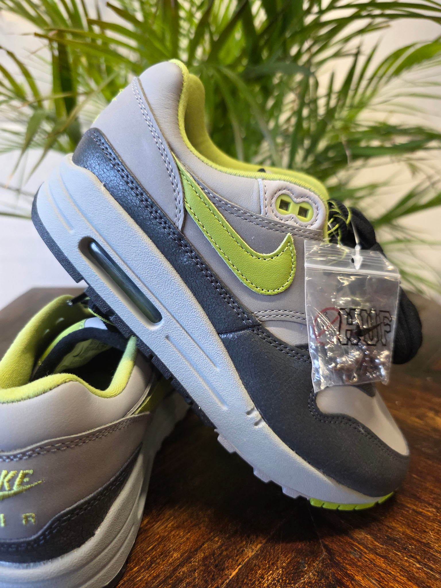Nike Air Max 1 SP x Huf maat 37,5