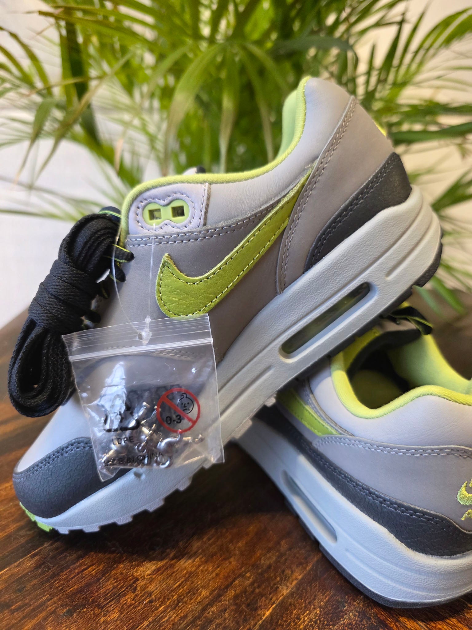 Nike Air Max 1 SP x Huf maat 37,5