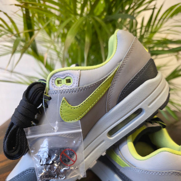 Nike Air Max 1 SP x Huf maat 37,5