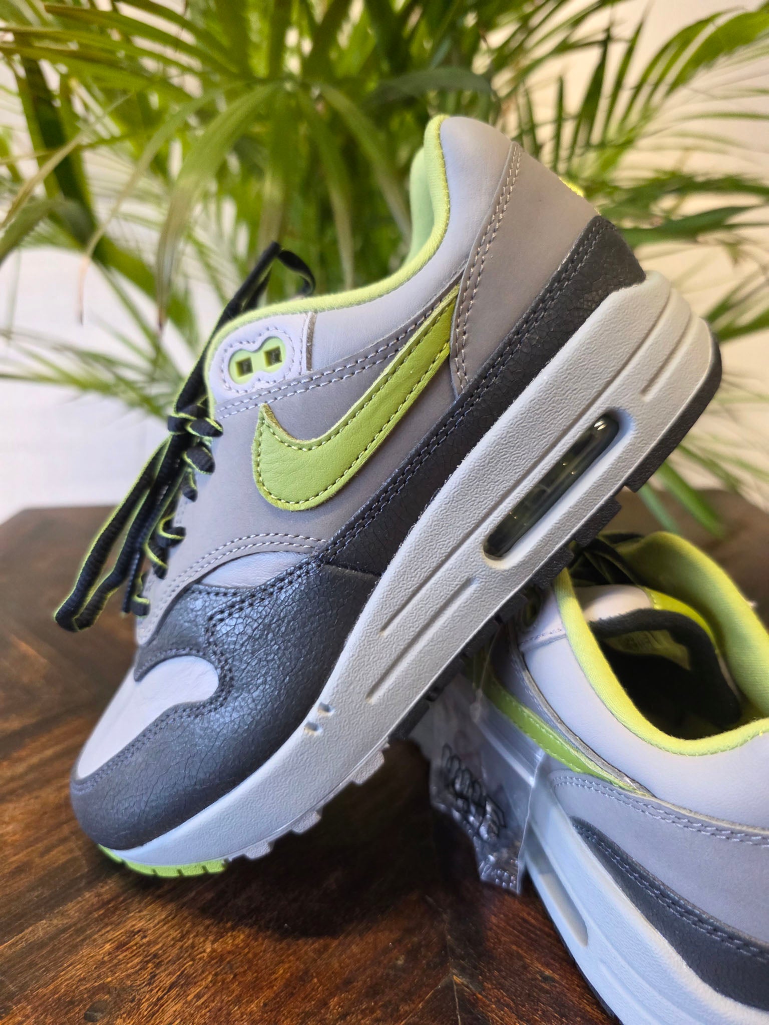 Nike Air Max 1 SP x Huf maat 37,5