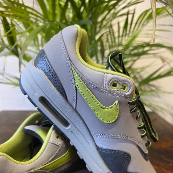 Nike Air Max 1 SP x Huf maat 37,5