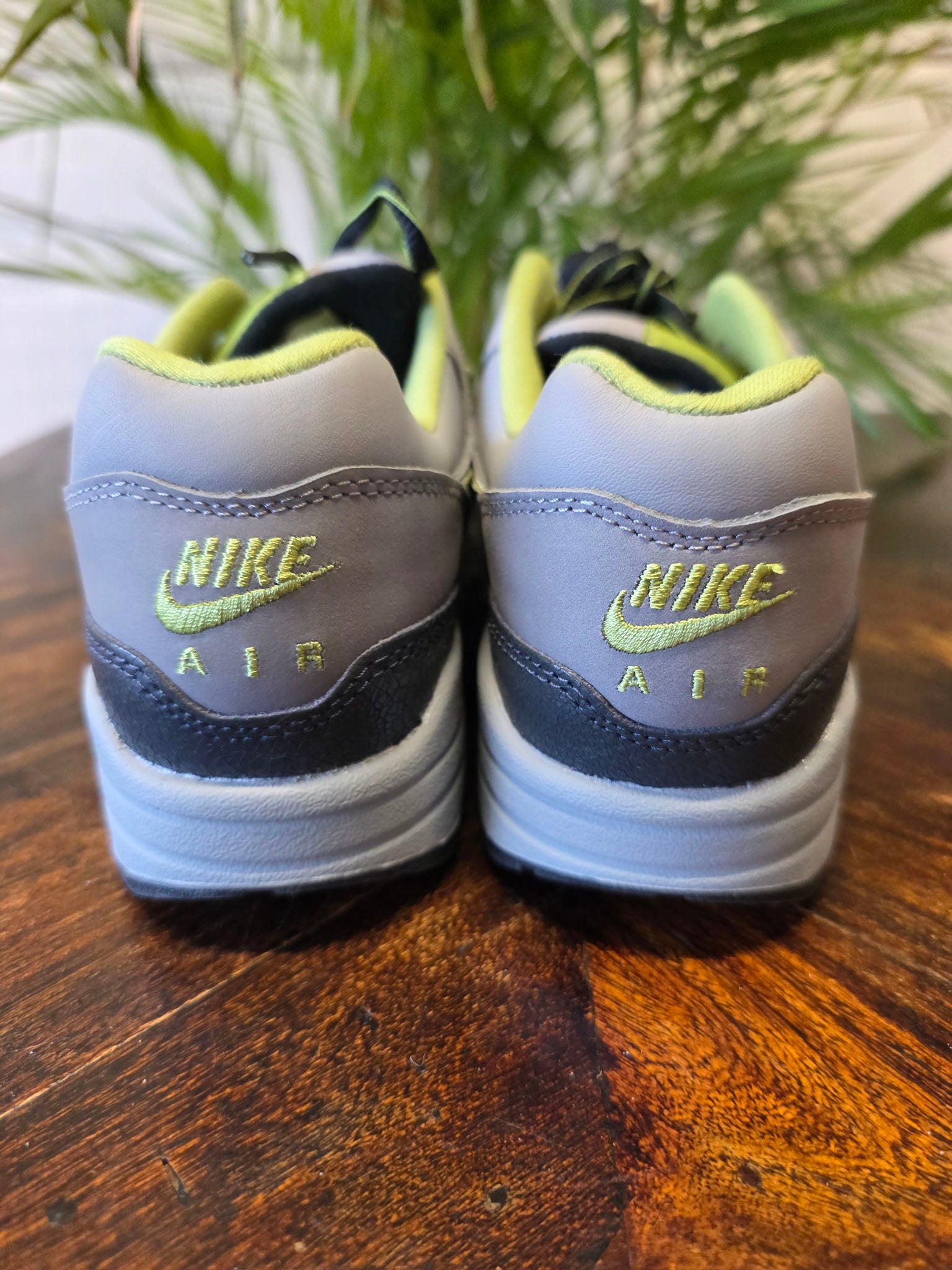 Nike Air Max 1 SP x Huf maat 37,5