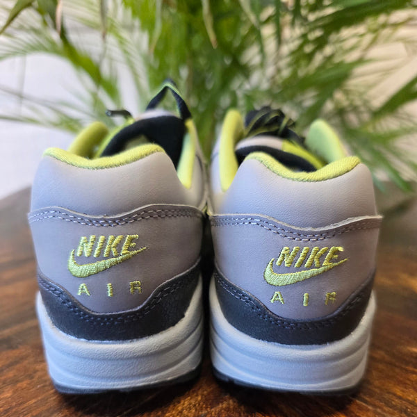 Nike Air Max 1 SP x Huf maat 37,5