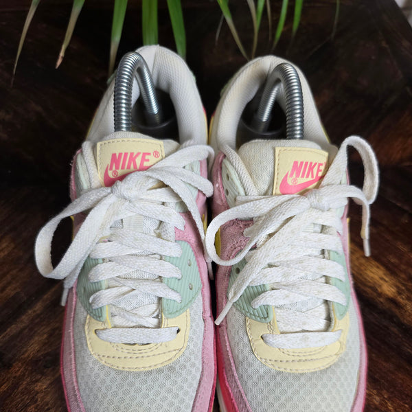 Nike Air Max 90 Pink Salt Sea Glass maat 39