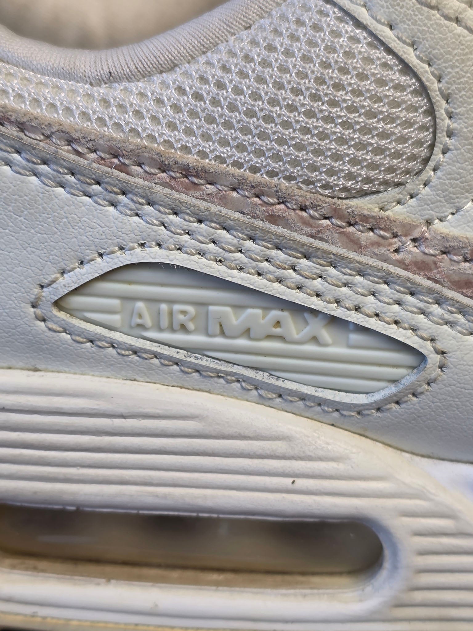 Nike Air Max 90 Snakeskin Sail maat 38