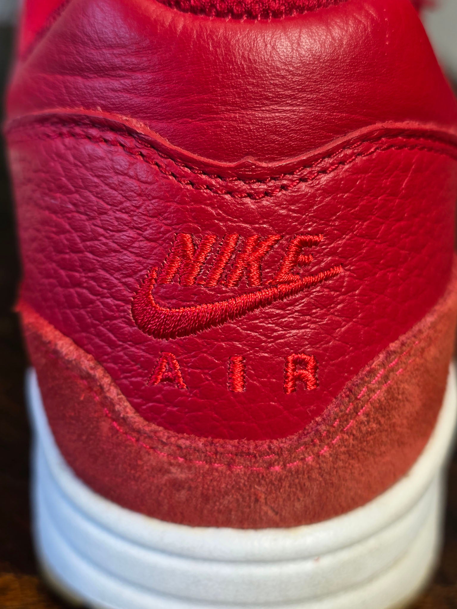 Nike Air Max 1 Jewel Gym Red maat 44,5