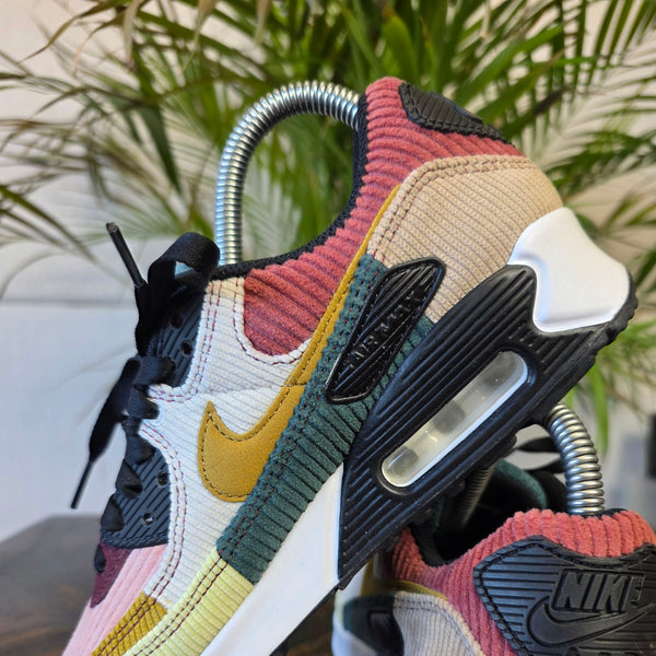 Nike Air Max 90 Corduroy maat 36,5
