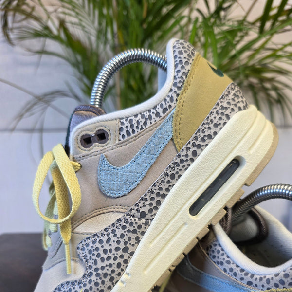 Nike Air Max 1 Safari Cobblestone maat 37,5