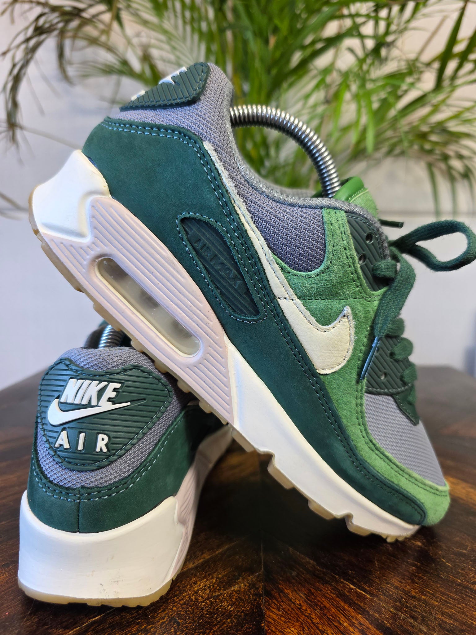 Nike Air Max 90 PRM Pro Green Pale Ivory maat 41