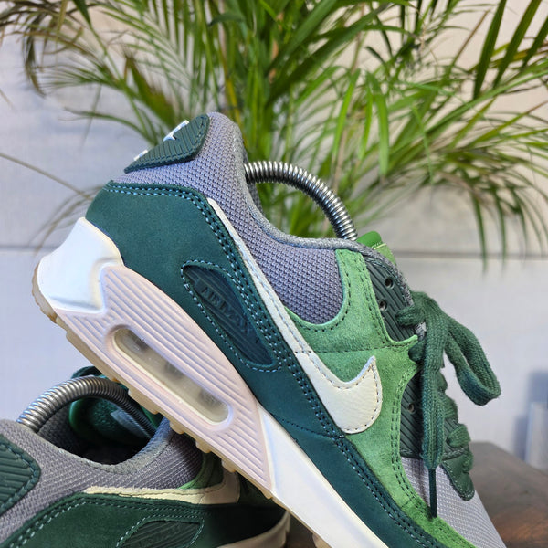Nike Air Max 90 PRM Pro Green Pale Ivory maat 41