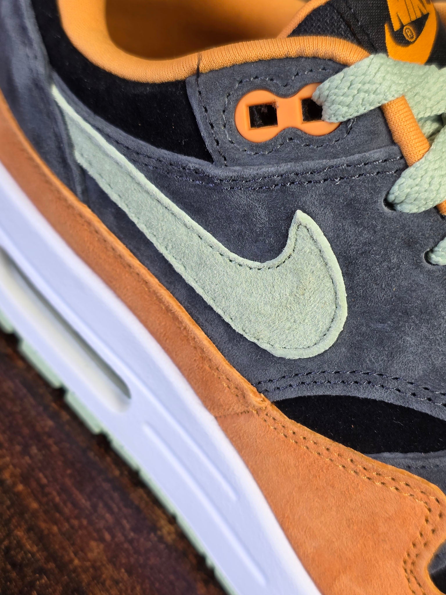 Nike Air Max 1 Duck Honeydew maat 40