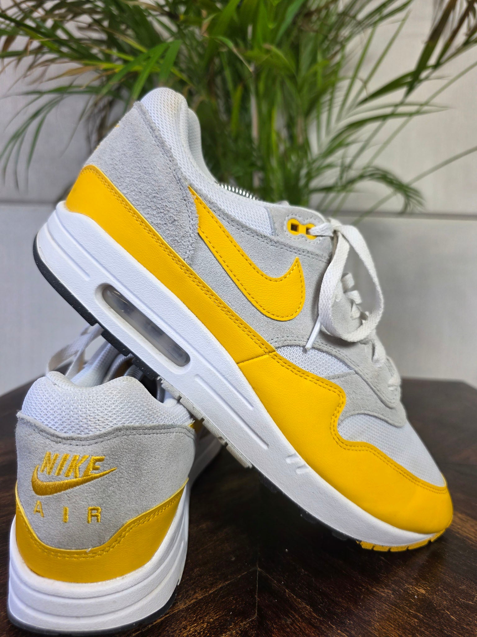 Nike Air Max 1 University Gold maat 45,5