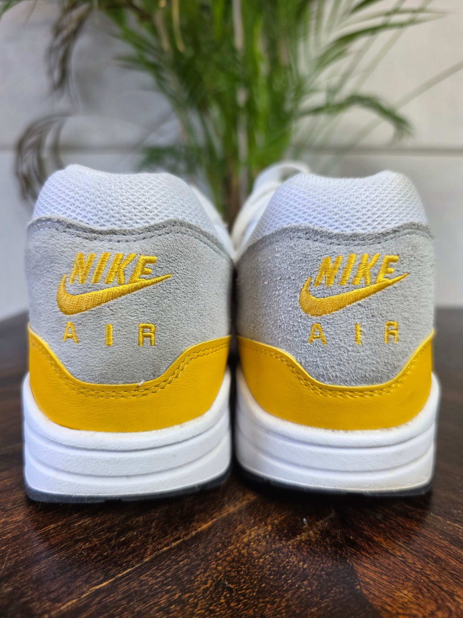 Nike Air Max 1 University Gold maat 45,5