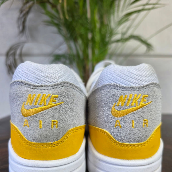 Nike Air Max 1 University Gold maat 45,5