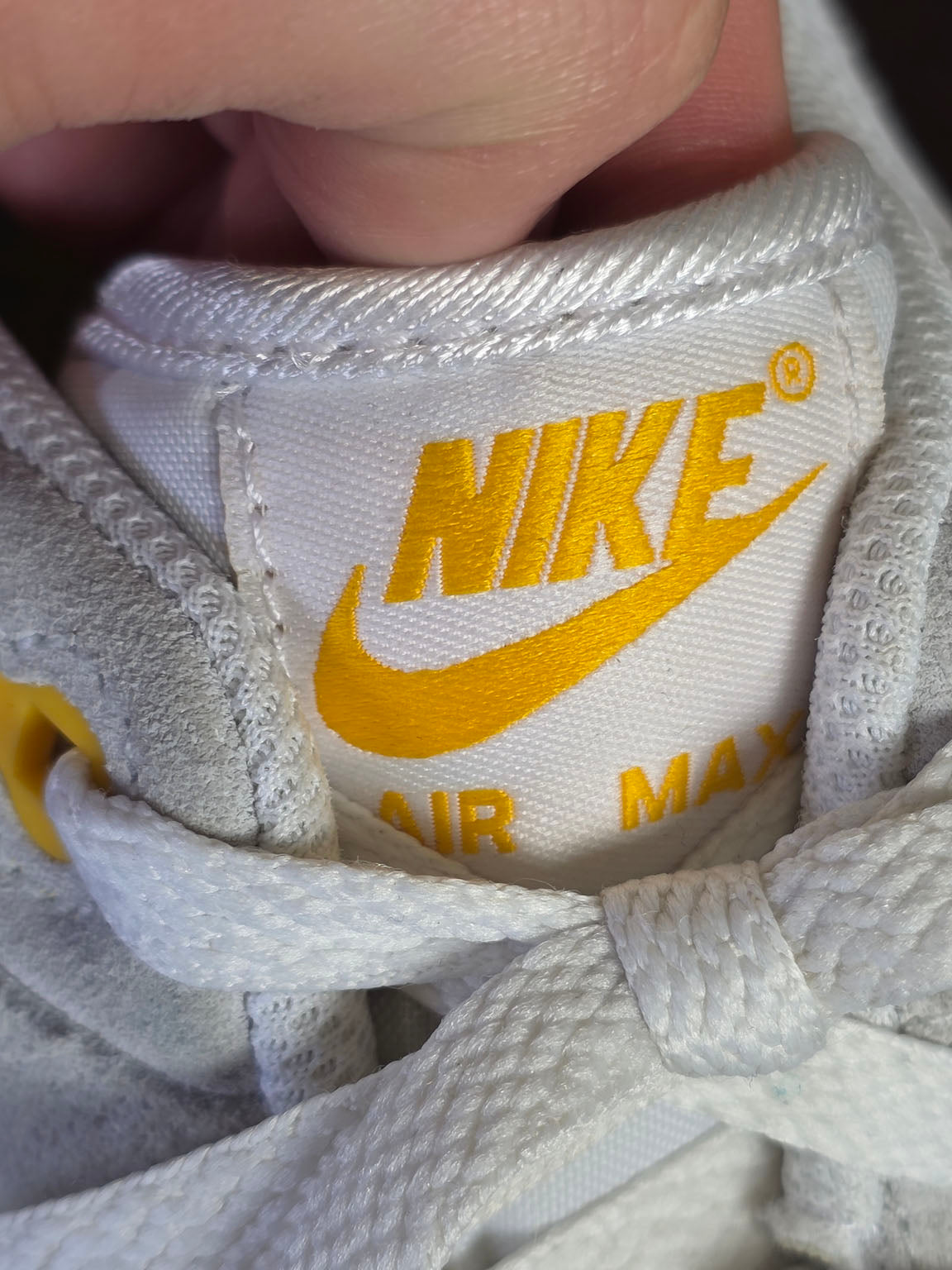 Nike Air Max 1 University Gold maat 45,5