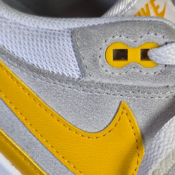 Nike Air Max 1 University Gold maat 45,5