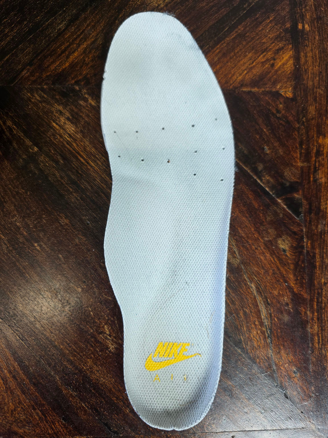 Nike Air Max 1 University Gold maat 45,5