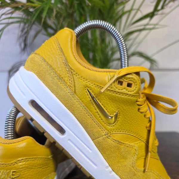 Nike Air Max 1 Jewel Mineral Yellow maat 36,5