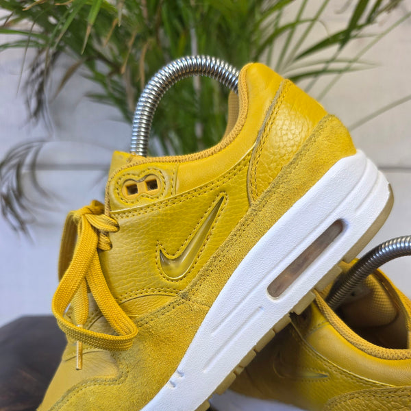 Nike Air Max 1 Jewel Mineral Yellow maat 36,5