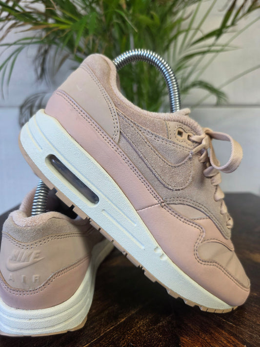 Nike Air Max 1 PRM Bio Beige maat 36,5