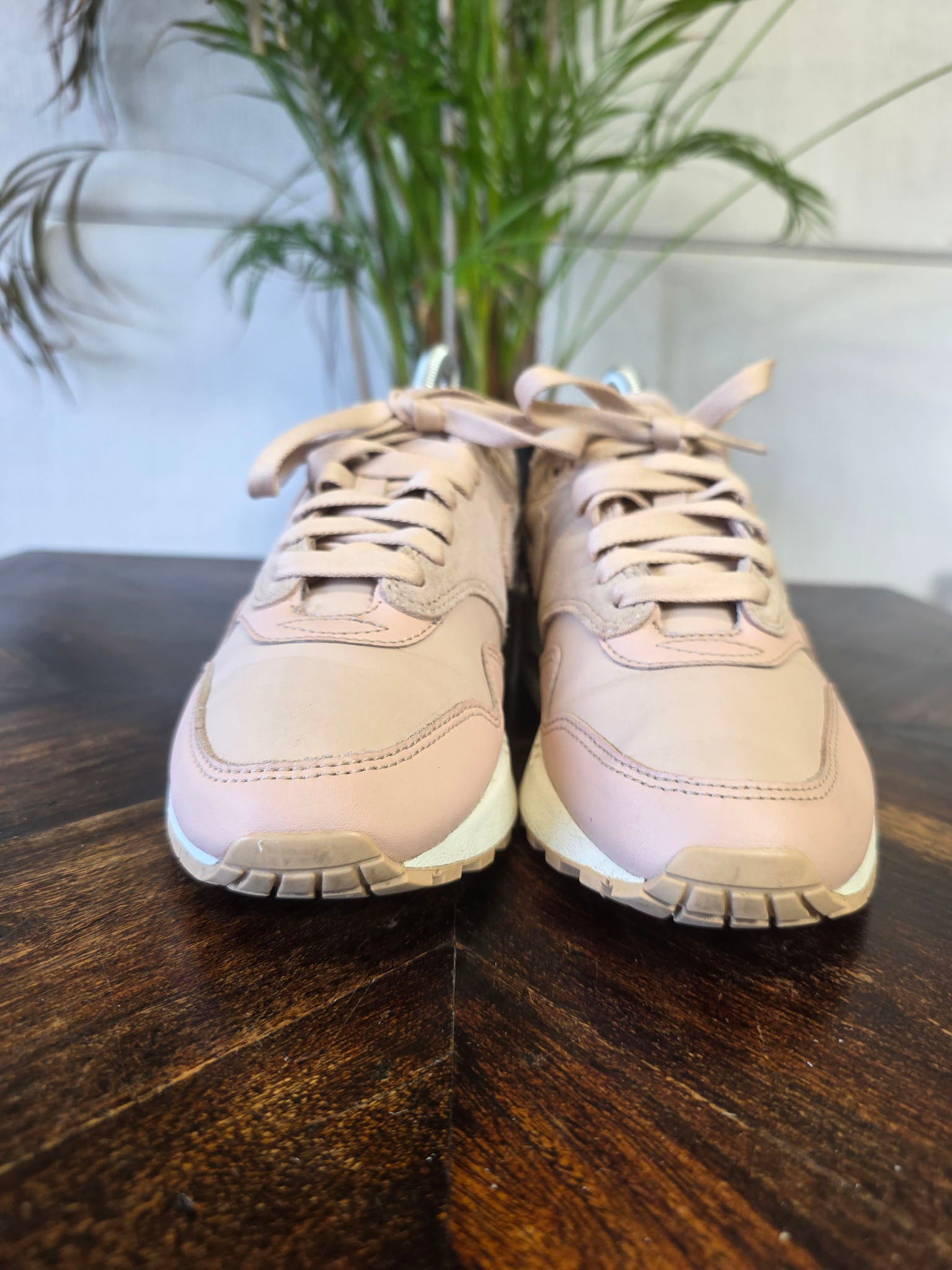 Nike Air Max 1 PRM Bio Beige maat 36,5