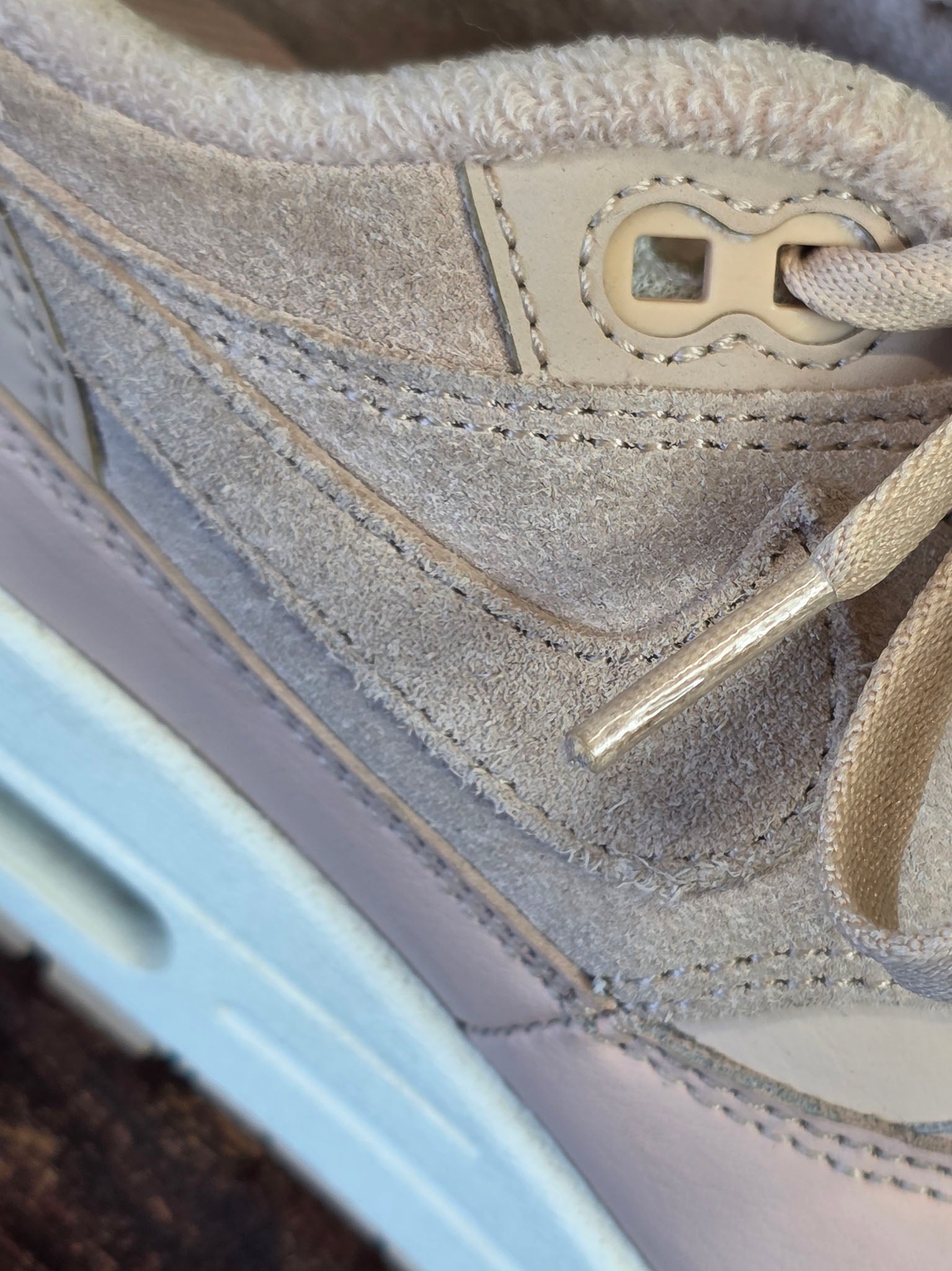 Nike Air Max 1 PRM Bio Beige maat 36,5