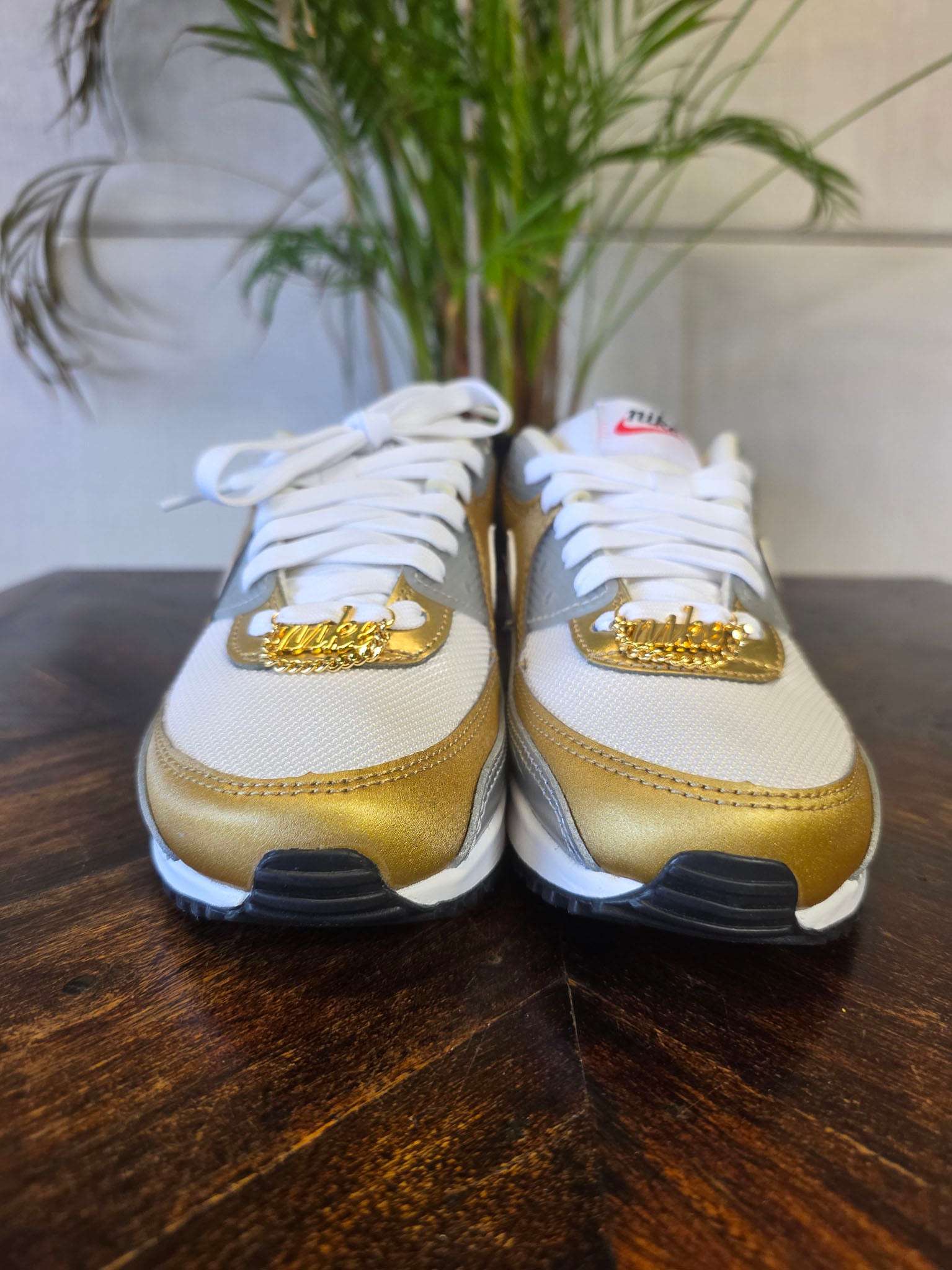 Nike Air Max 90 White Metallic Gold maat 37,5