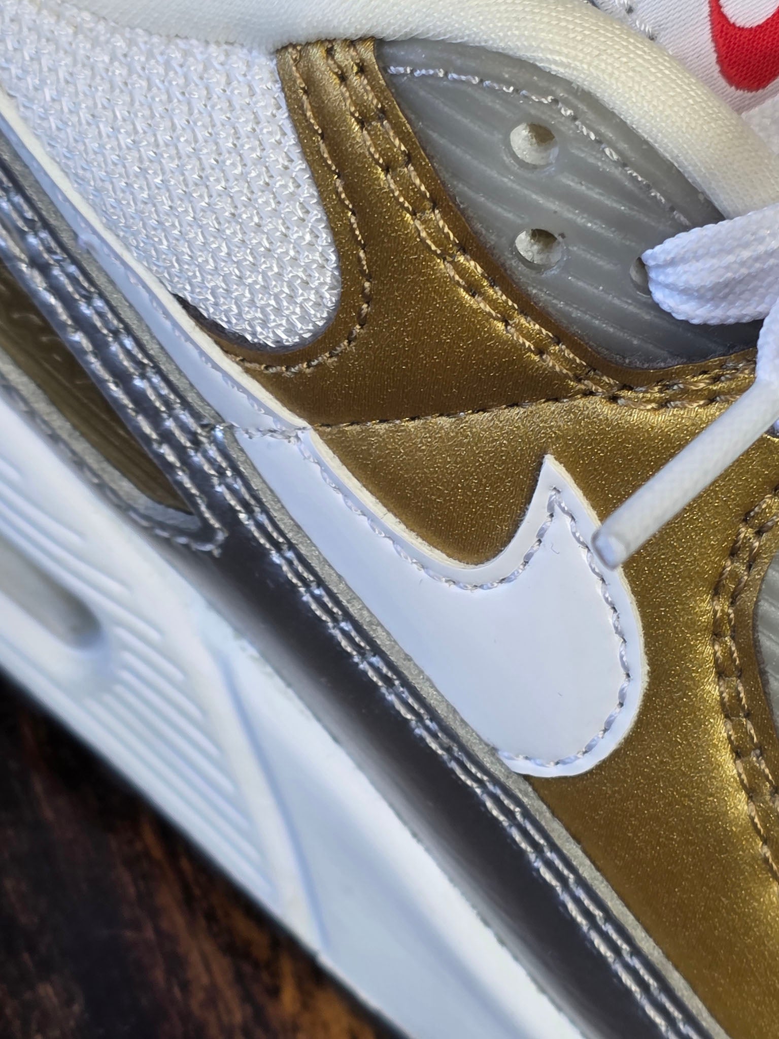 Nike Air Max 90 White Metallic Gold maat 37,5