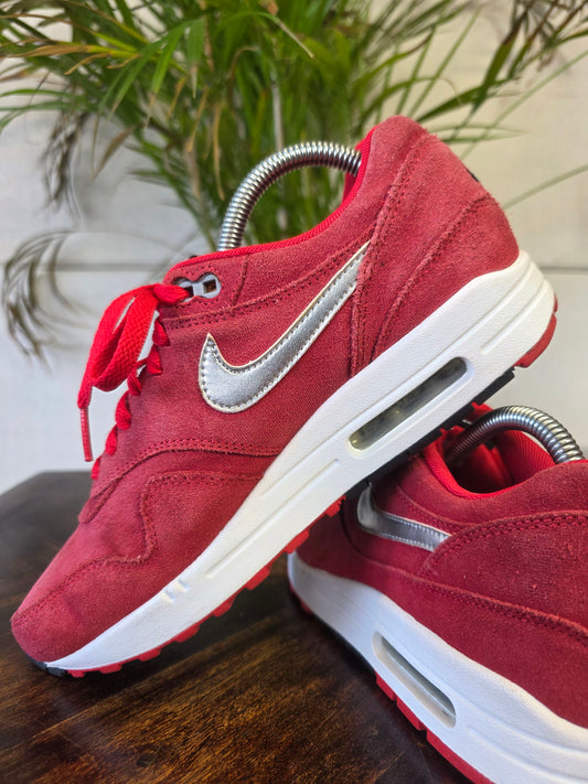 Nike Air Max 1 Hyper Red maat 40,5