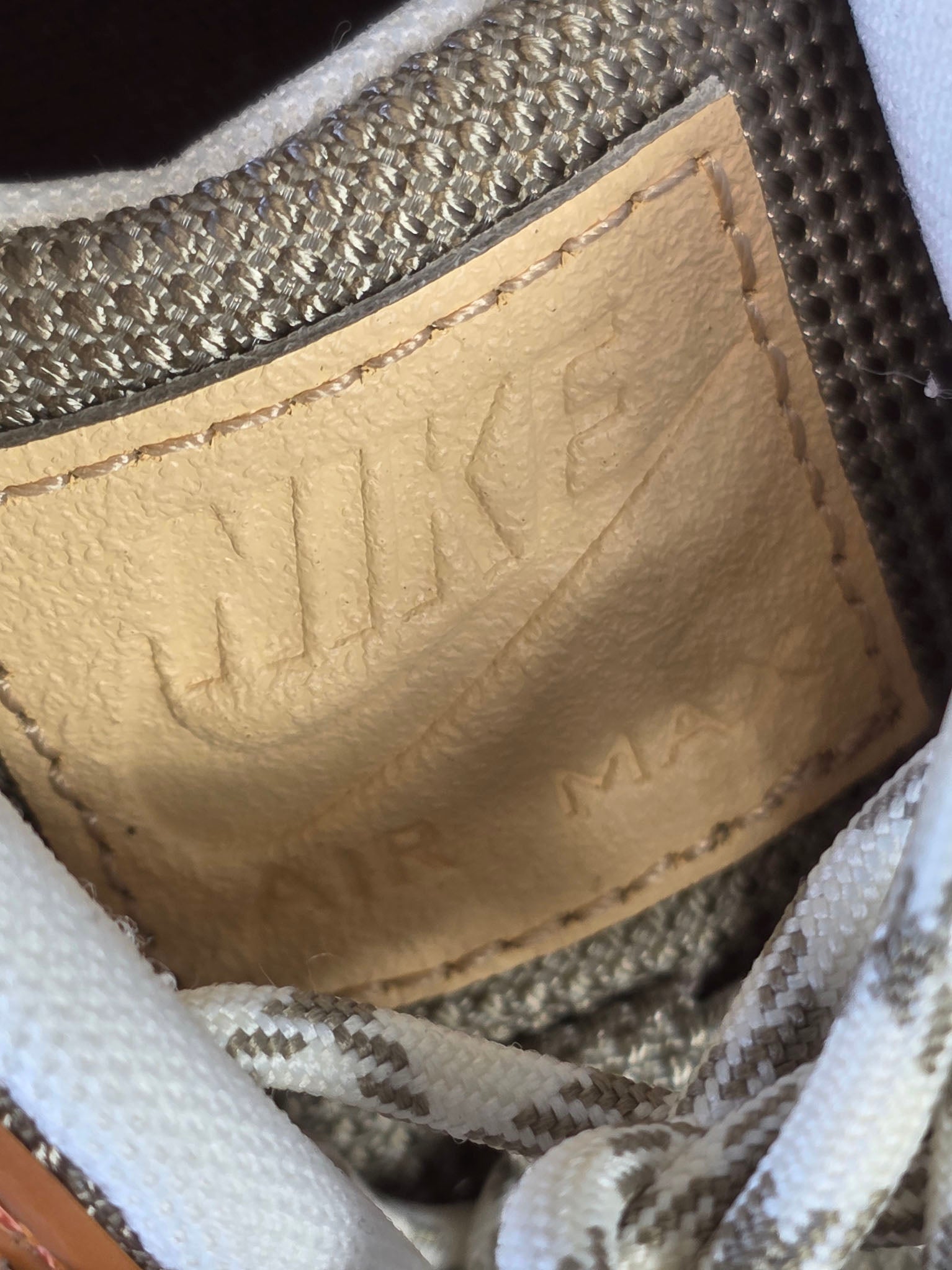 Nike Air Max 90 Lace Toggle Baroque Brown maat 40