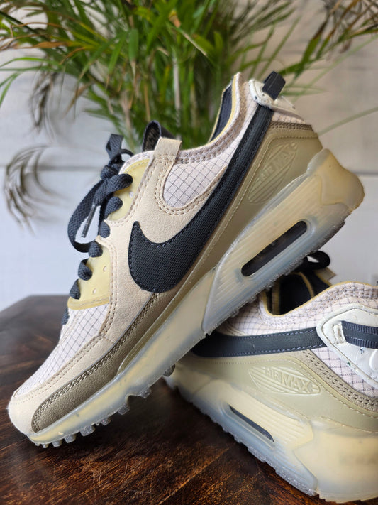 Nike Air Max 90 Terrascape Rattan maat 40
