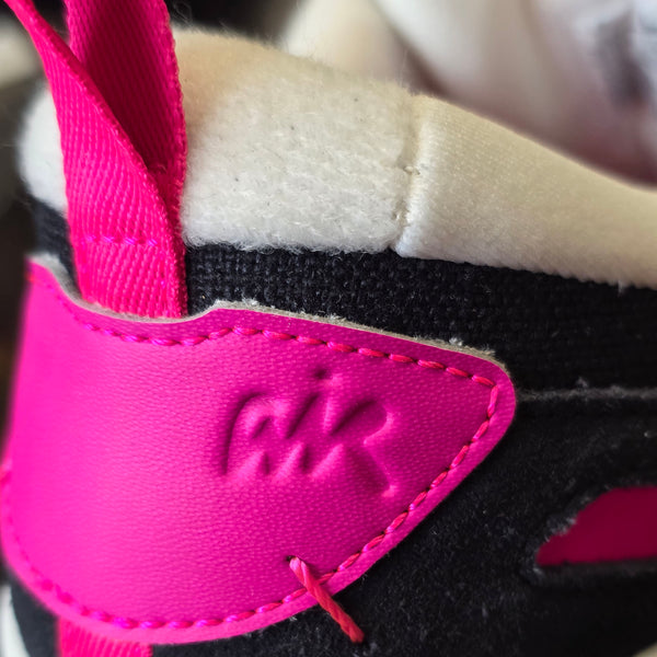 Nike Air Max 90 Futura Black Hot Pink maat 36,5