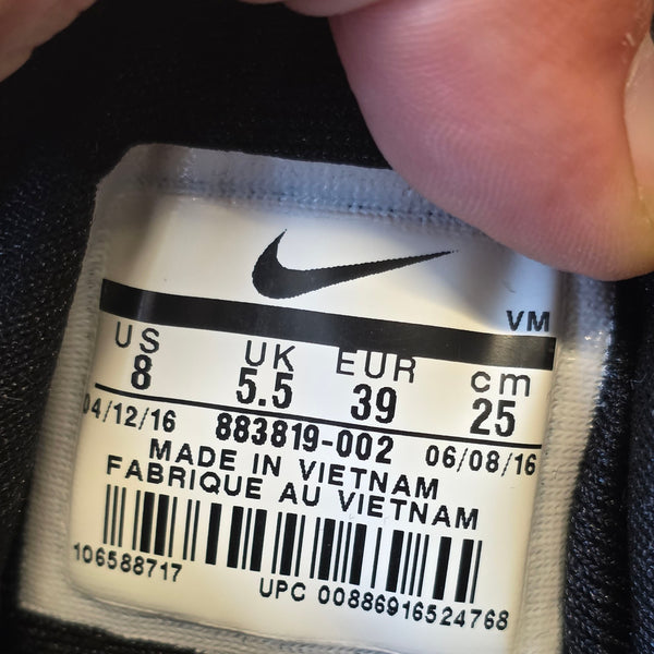 Nike Air Max BW Triple Black maat 39
