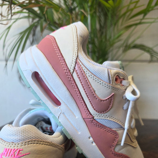 Nike Air Max 1 Red Stardust Quava Ice maat 35,5
