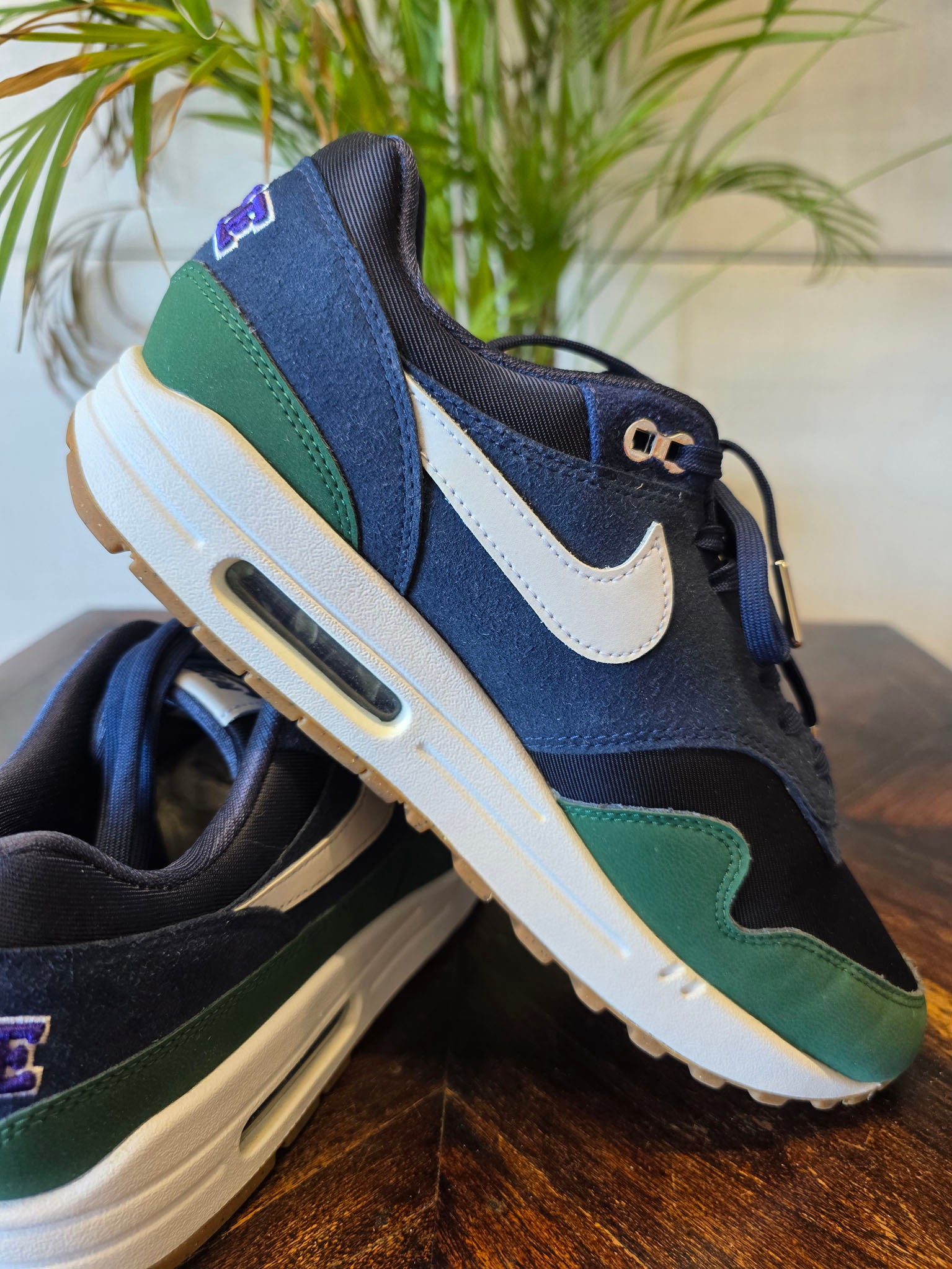 Nike Air Max 1 '87 Gorge Green Obsidian maat 42