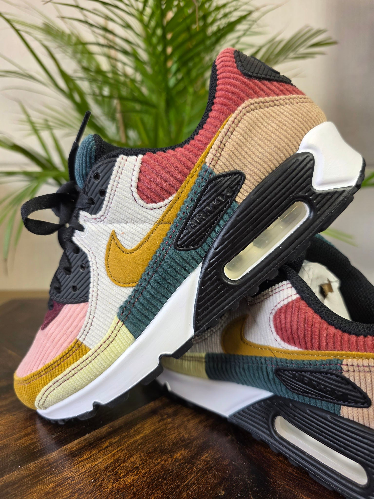 Nike Air Max 90 Multi Corduroy maat 39