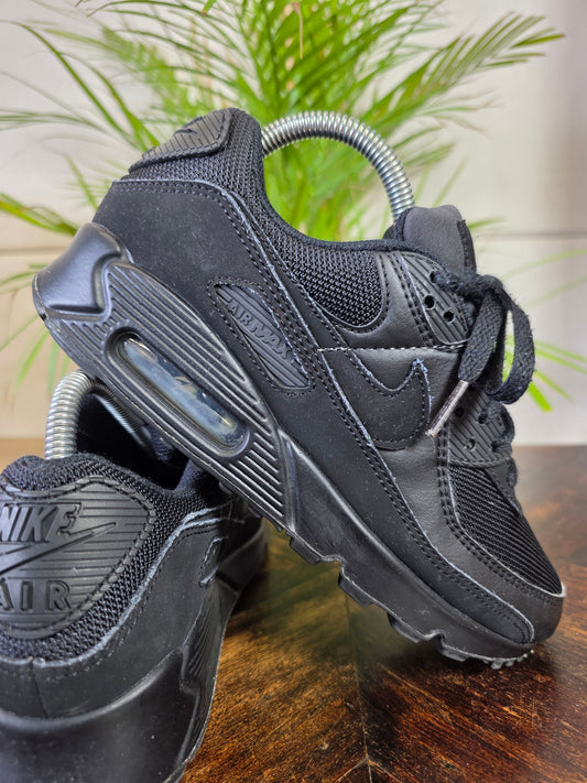 Nike Air Max 90 Triple Black maat 38,5