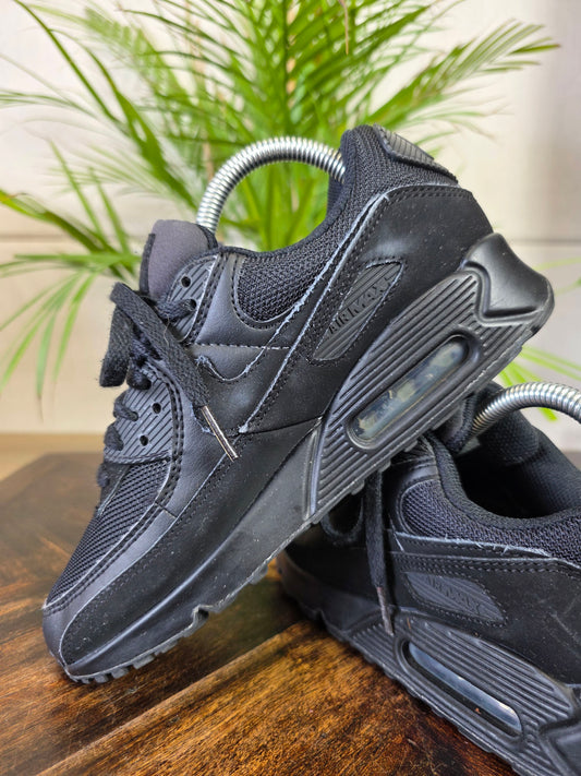 Nike Air Max 90 Triple Black maat 38,5