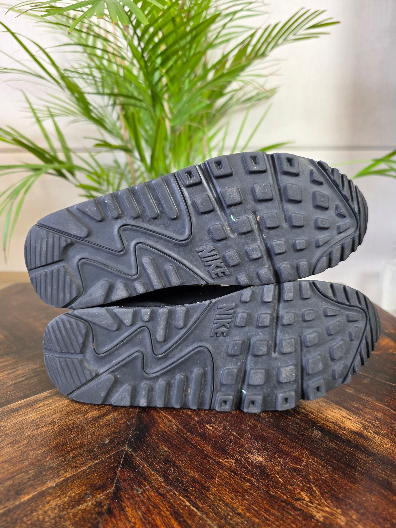 Nike Air Max 90 Triple Black maat 38,5
