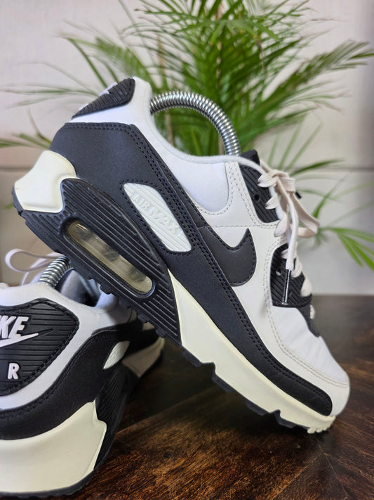 Nike Air Max 90 Phantom Coconut Milk maat 40