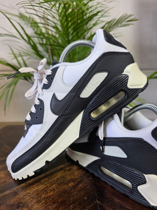 Nike Air Max 90 Phantom Coconut Milk maat 40